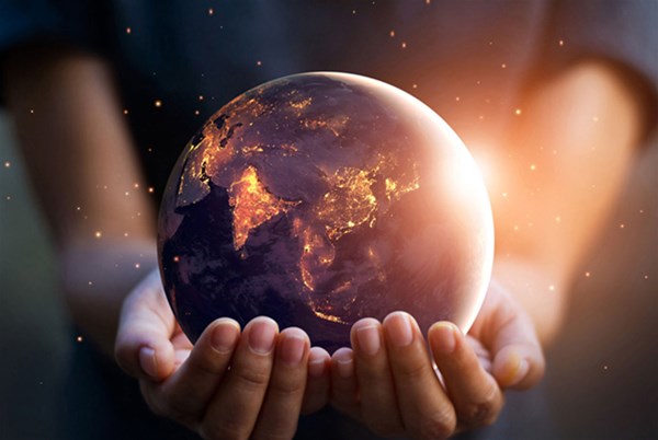 五軸數控加工中(zhōng)心有哪些優點？