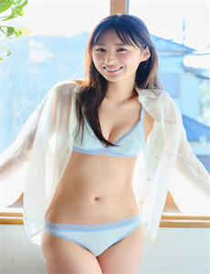 《五个黑人玩一个女5P-美丽姑娘高清日本版图片》