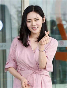 《全彩无翼乌之邪恶老师-公么大龟弄得我好舒服秀婷视频》