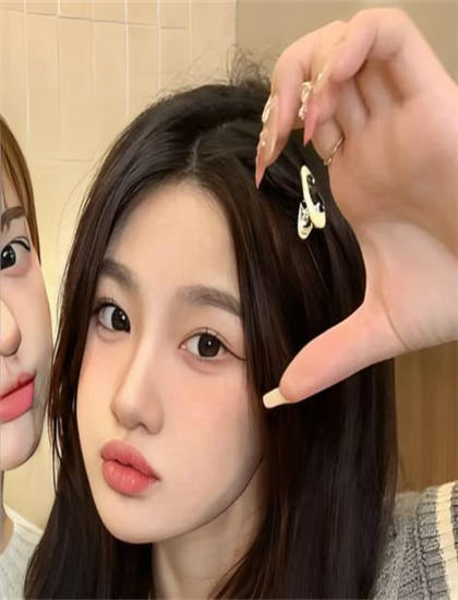 色欲城市之绝色网吧适合什么人观看？目标观众群体分析